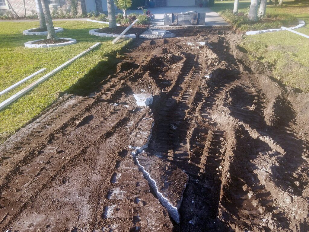 New residential concrete driveway - Mims Florida - 03